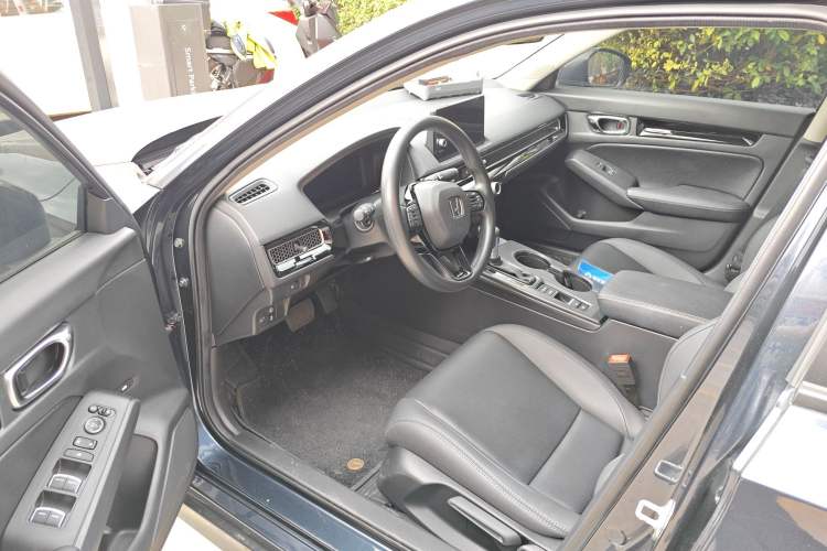 Used Honda Civic 2023 240TURBO CVT Dynamic Edition