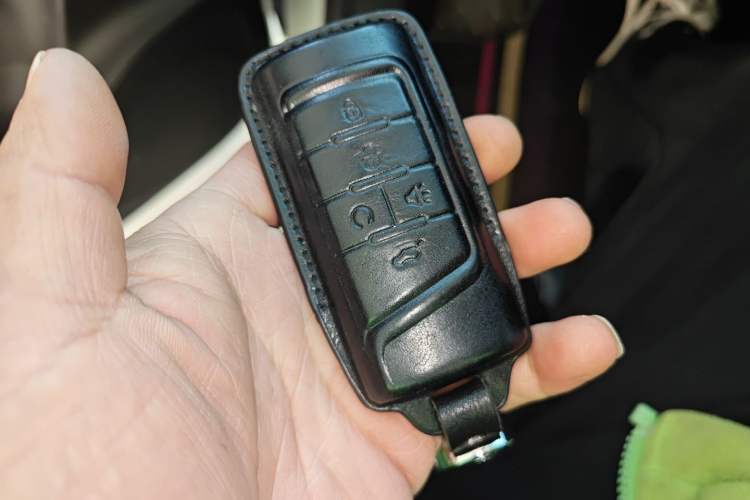 Used GAC Trumpchi M6 2023 PRO 270T DCT Luxury Edition
