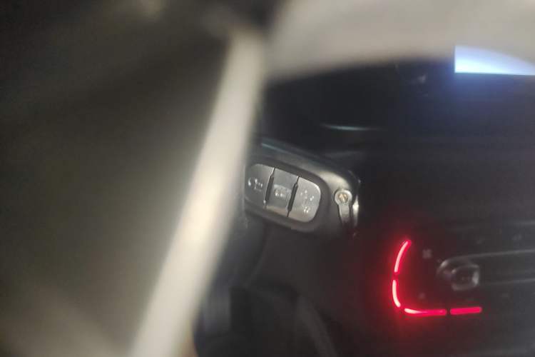 Used  fortwo 2015 1.0L 52 kW hardtop Dynamic version
