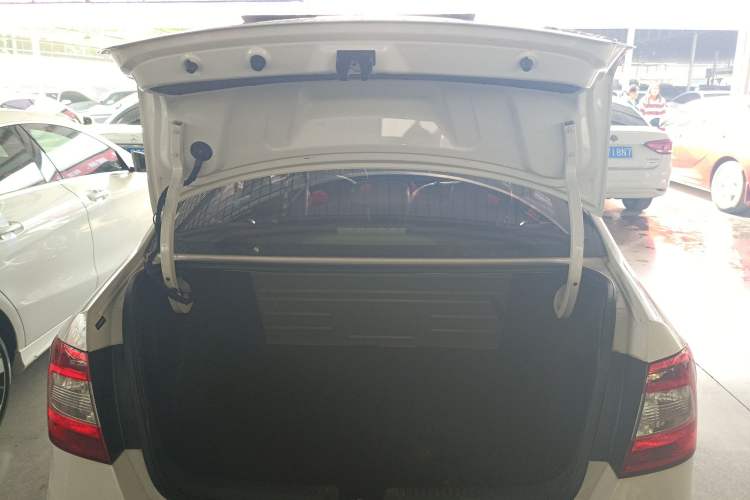 Used Skoda Rapid 2015 1.6L Automatic Smart Selection Model