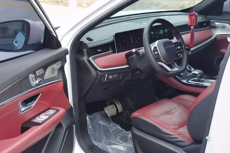 Used JETOUR X70 2021 Zhuge 1.6T DCT Junshi 7-Seater
