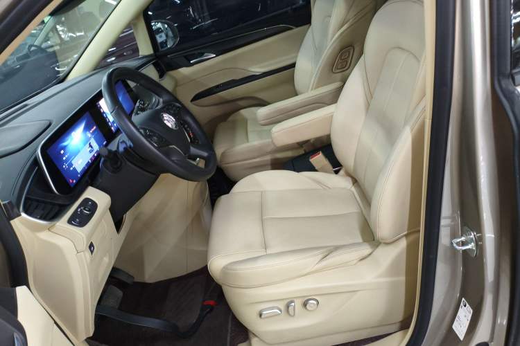 Used Buick GL8 2023 ES Lu Zun Deluxe Model
