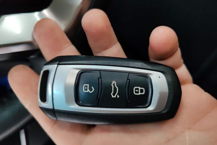 Used Geely Auto Emgrand GS 2016 Elegant Edition 1.3T Automatic LingShang Model
