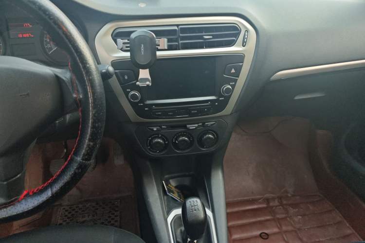 Used Peugeot 301 2014 1.6L Manual Comfort Edition
