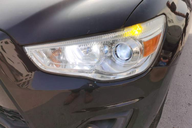 Used Mitsubishi ASX 2013 2.0L CVT Two-Wheel Drive Elite Edition