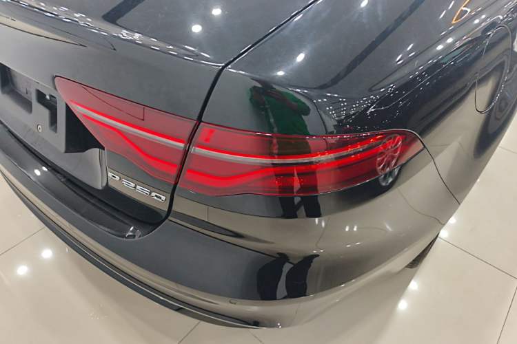 Used Jaguar XEL 2022 2.0T 250 PS R-DYNAMIC S Advanced Sport Edition
