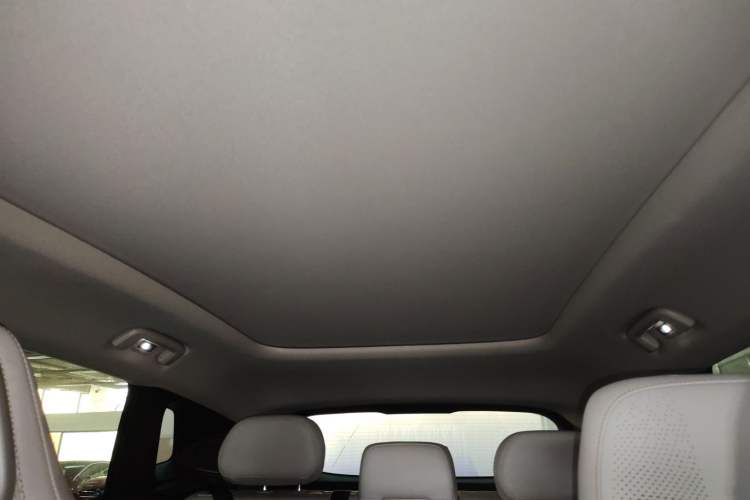 Used Lynk & Co 08 EM-P 2023 220km All-Wheel-Drive Performance Halo
