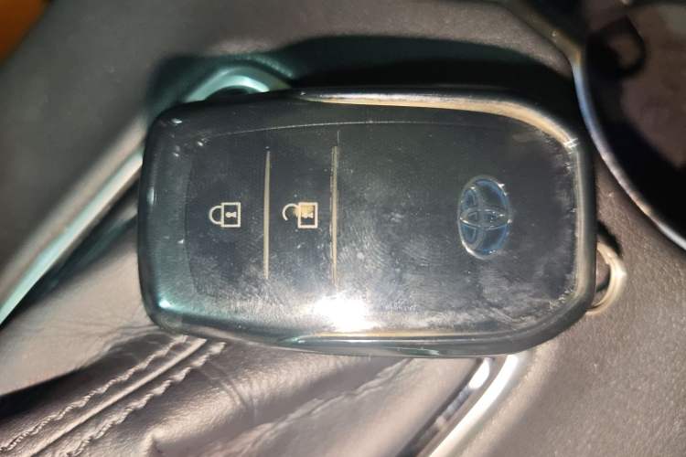 Used Toyota Harrier 2022 Dual-Engine 2.5L CVT Two-Wheel Drive Luxury Edition