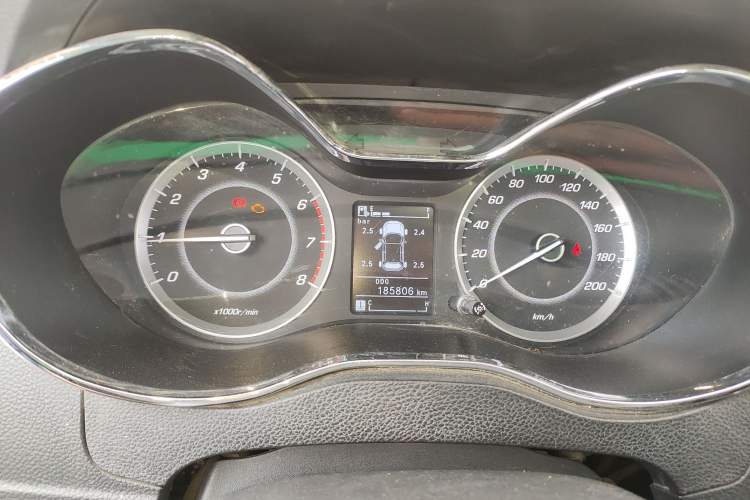 Used Baojun 560 2015 1.8L Manual Luxury Model
