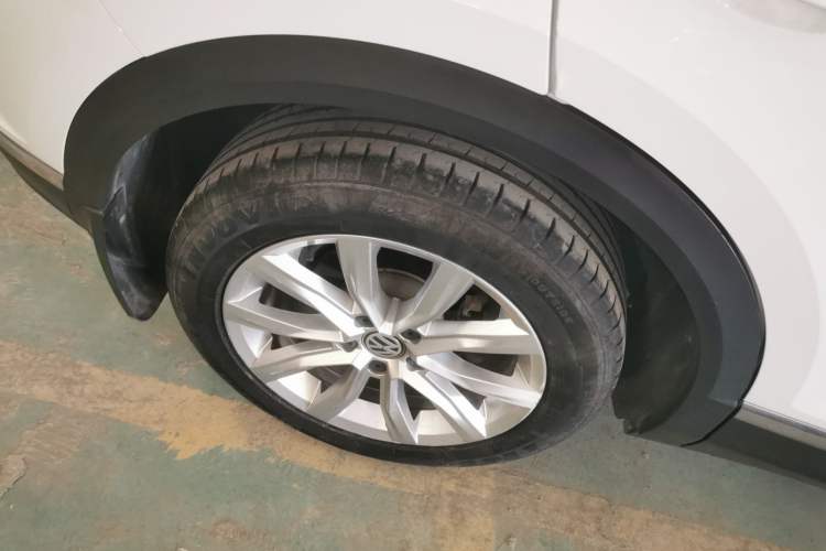 Used Volkswagen T-ROC 2019 230TSI DSG Two-Wheel-Drive Advanced Version China VI Standard