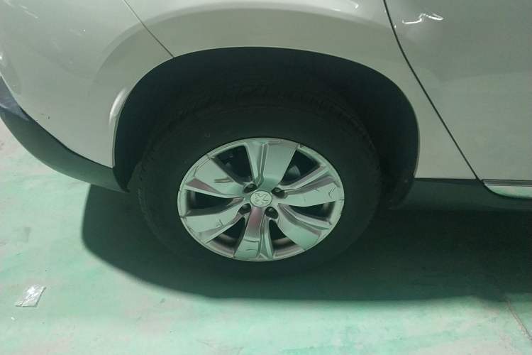 Used Peugeot 2008 2014 1.6L Manual Fashion Edition
