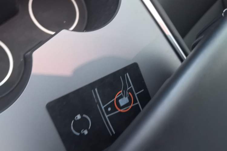 Used Tesla Model Y 2021 Standard Range Rear-Wheel Drive Version
