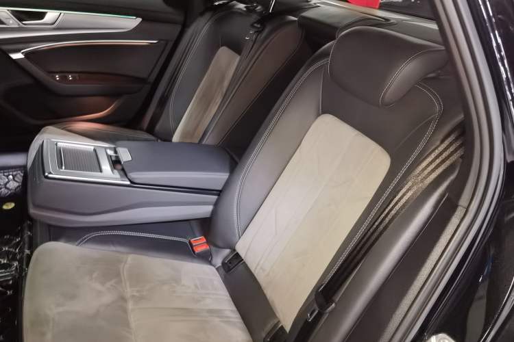 Used Audi A6L New Energy 2022 55 TFSI e quattro
