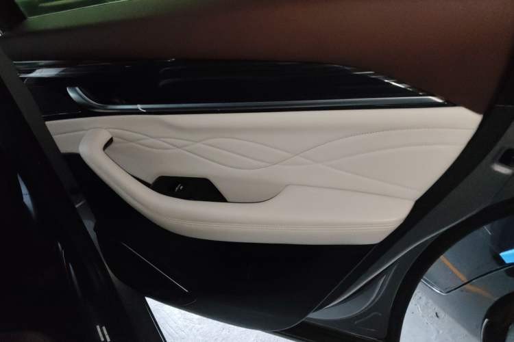 Used Geely Auto Monjaro L 2021 2.0TD DCT EVO Two-Wheel Drive Smart Luxury Version
