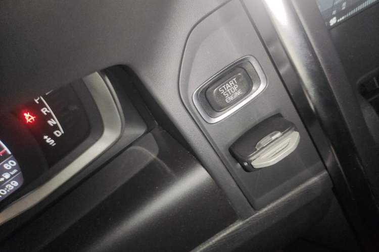 Used Volvo XC60 2016 T5 Smart Version