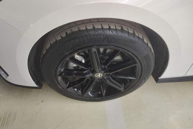 Used Changan UNI-V iDD 2023 ZhiDian iDD 1.5T 113km Smart & Fun Version
