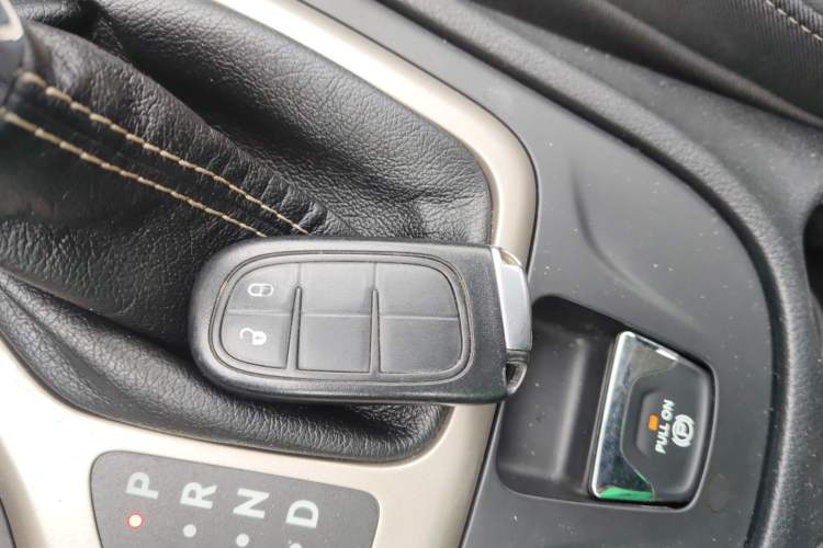 Used  Cherokee 2017 2.0L Superior Edition