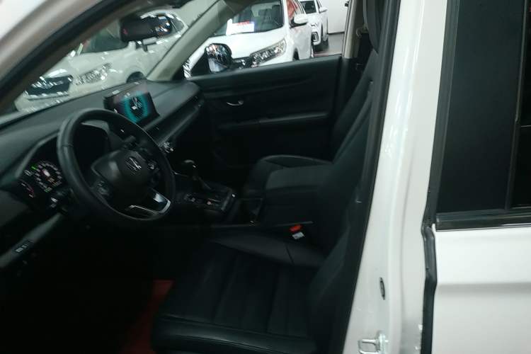 Used Honda CR-V 2023 240TURBO Two-Wheel-Drive Luxury Version 5 Seats
