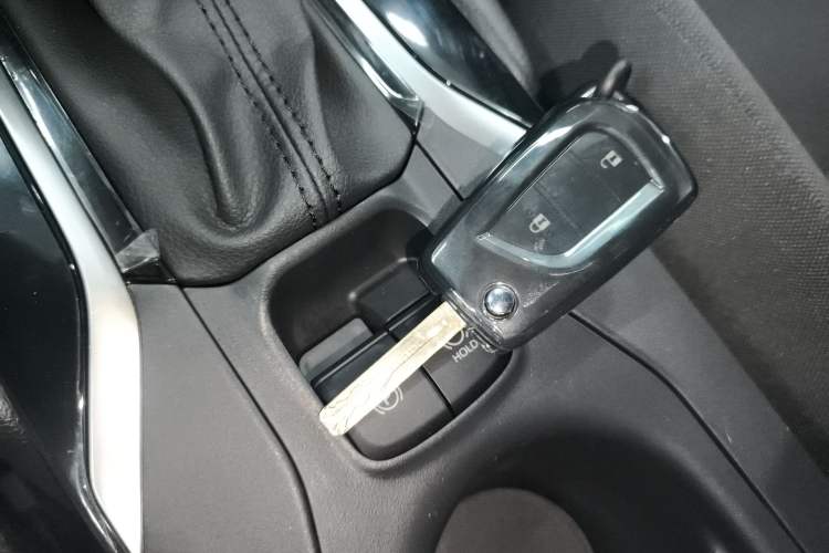 Used Toyota Corolla Cross 2024 2.0L Pioneer Edition
