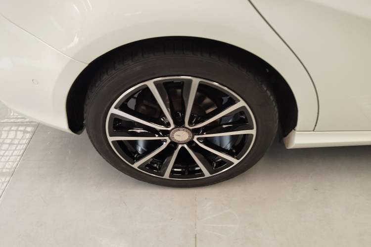 Used Mercedes-Benz B-Class 2015 B 200 Luxury Model