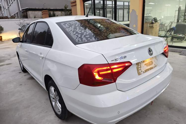 Used Volkswagen Jetta 2019 Dream Edition 1.5L Manual Fashion Version