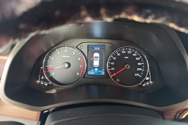 Used FAW Senya R7 2017 1.6L Automatic Smart Version
