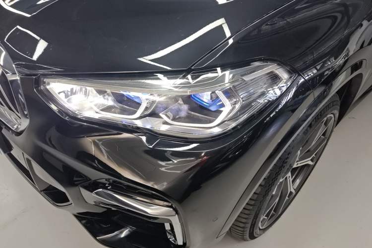 Used BMW X5 2022 xDrive 40Li M Sport Package
