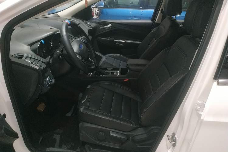 Used Ford Kuga 2017 EcoBoost 180 Two-Wheel-Drive Platinum Edition