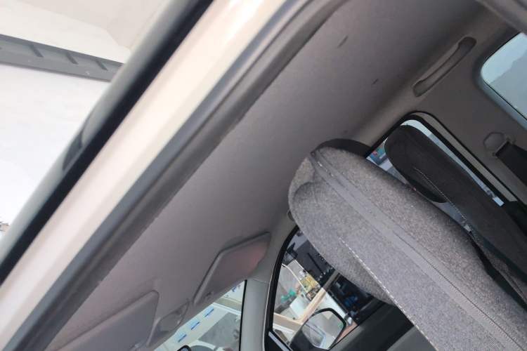 Used Wuling Hongguang MINIEV 2022 Macaron Premium Model – Lithium Iron Phosphate
