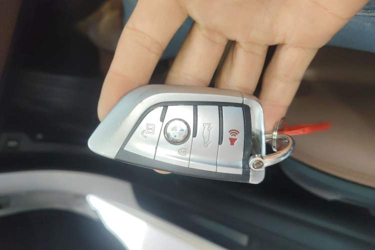 Used BMW 5 Series 2017 525Li Leading Model