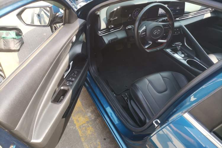 Used Hyundai Elantra 2021 1.5L CVT GLX Elite Edition