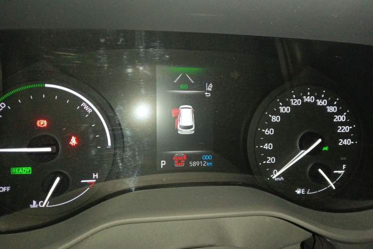 Used Toyota Sienna 2023 2.5L Hybrid Luxury Edition