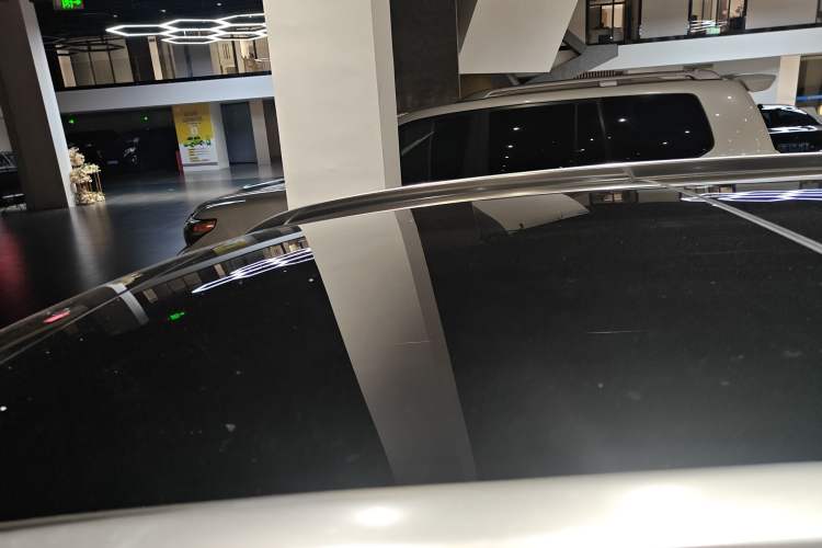 Used Mercedes-Benz GLC 2019 Facelift GLC 260 L 4MATIC Luxury Model
