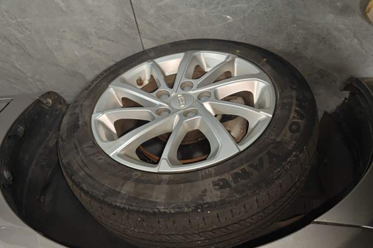 Used Geely Auto Emgrand 2021 UP 1.5L CVT Luxury Model
