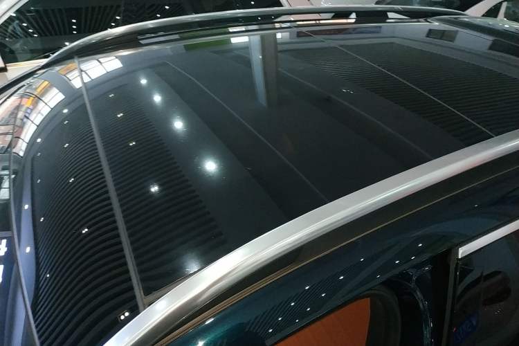 Used Mercedes-Benz GLC 2023 Refreshed GLC 300 L 4MATIC Dynamic Version 7-Seater
