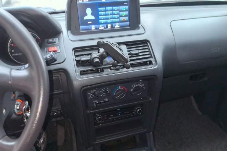 Used Leopaard Heijingang 2013 2.2L Manual Two-Wheel Drive Standard Version
