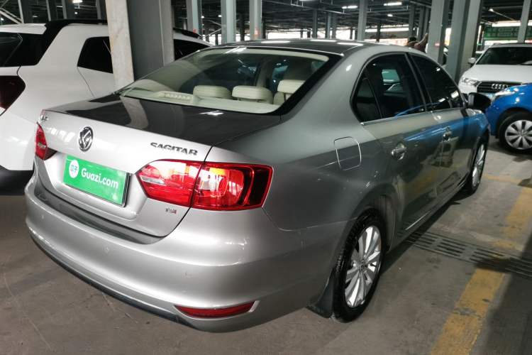 Used Volkswagen Sagitar 2014 1.4TSI Automatic Luxury Model
