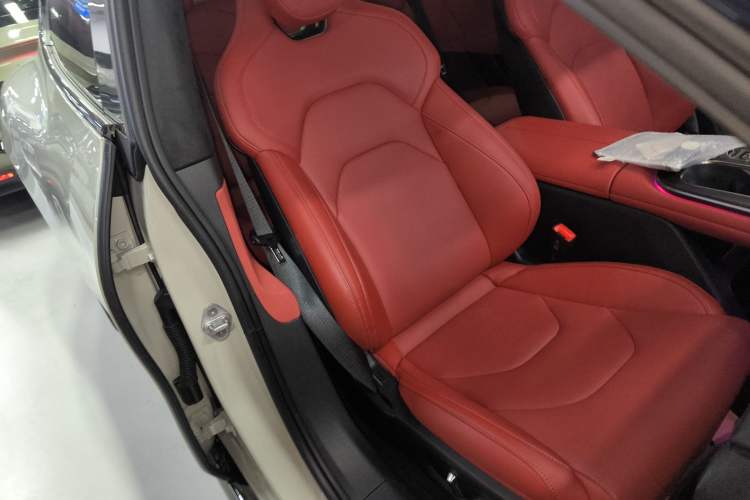 Used  SU7 2024 Four-Wheel Drive Ultra-Long Range Advanced Intelligent Driving Max Edition
