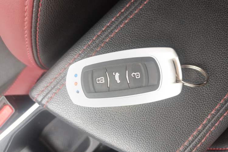 Used Geely Auto Vision X3 2021 PRO 1.5L CVT Deluxe Model
