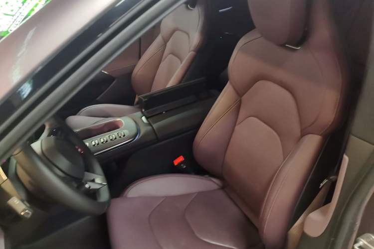 Used  SU7 2024 Four-Wheel Drive Ultra-Long Range Advanced Intelligent Driving Max Edition