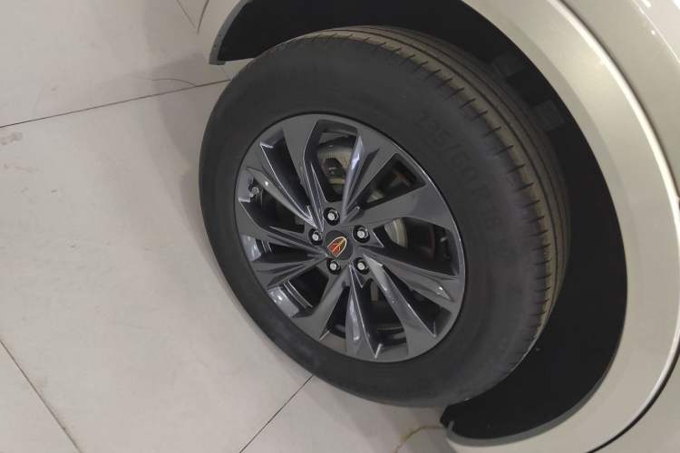 Used Hongqi HS5 2023 2.0T Qixiang Pro Edition
