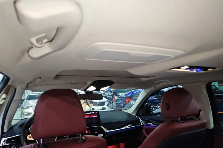 Used BMW 5 Series 2022 Second Facelift 525Li Luxury Package
