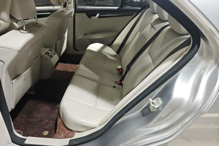 Used Mercedes-Benz C-Class 2013 C 180 Classic Grand Edition
