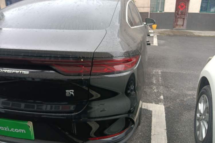 Used BYD Han 2023 EV Champion Edition 605KM Front-Drive Premium Model
