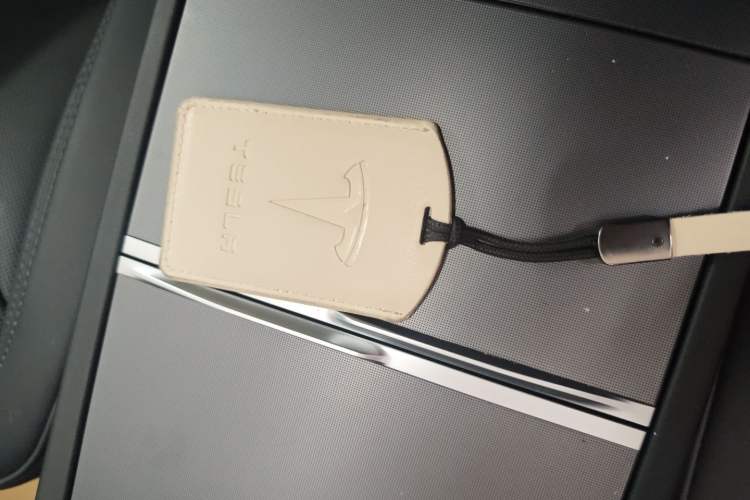 Used Tesla Model 3 2023 Long-Range All-Wheel-Drive Version