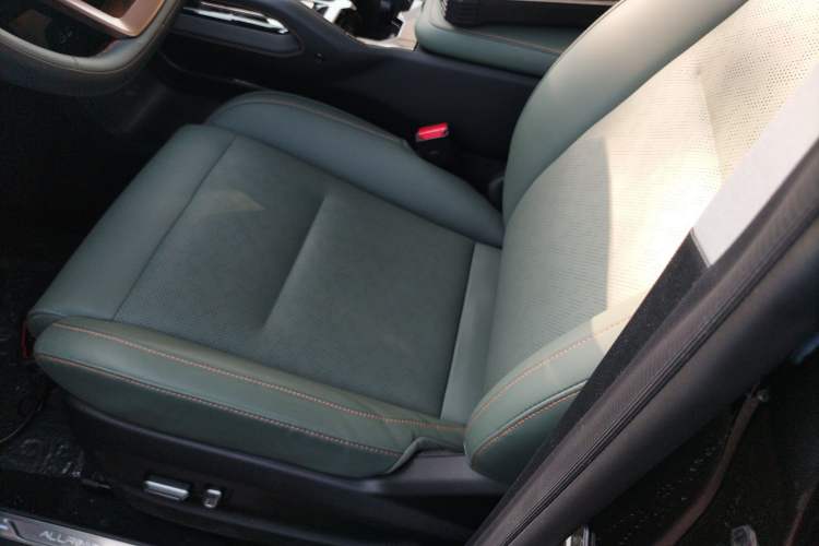 Used  03 2024 472km Four-Wheel Drive Long-Range Version
