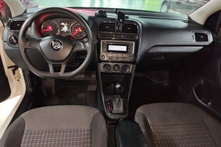 Used Volkswagen Polo 2014 1.6L Automatic Comfort Edition