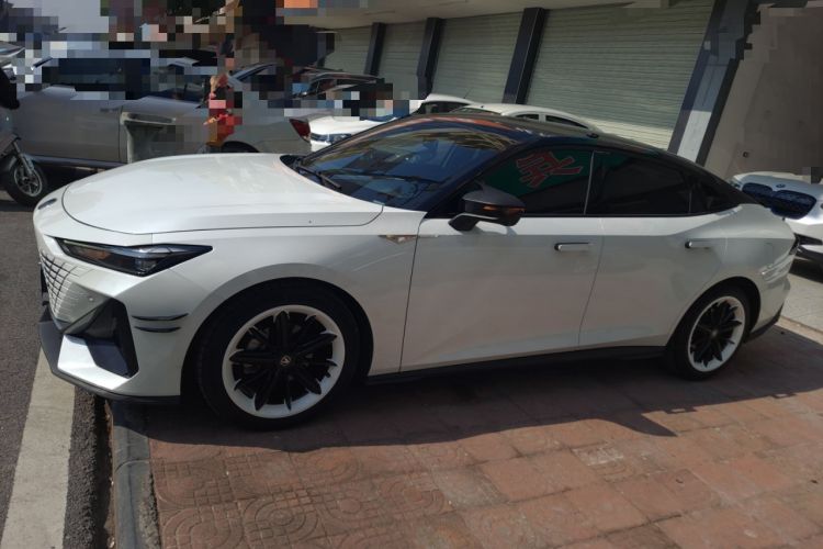 Used Changan UNI-V 2023 1.5T Prestige Model
