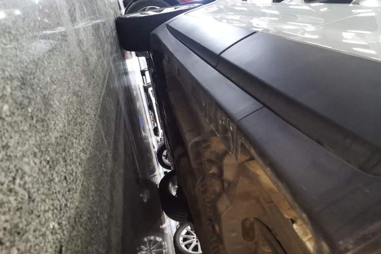 Used Buick Encore 2015 1.4T Automatic Two-Wheel Drive Urban Elite Version
