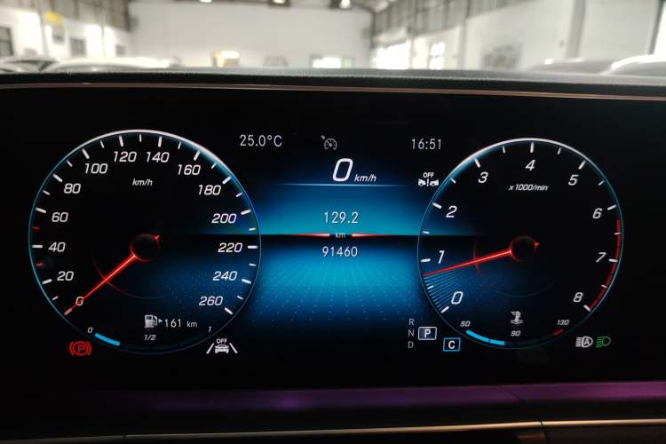 Used Mercedes-Benz GLE 2023 GLE 350 4MATIC Stylish Model
